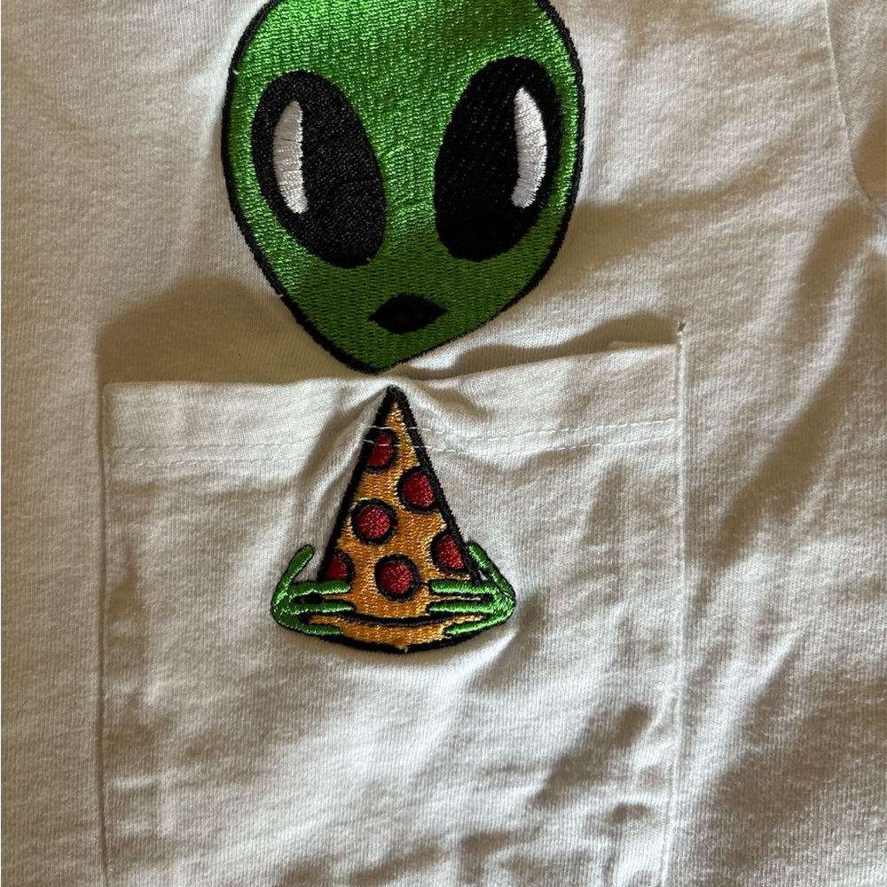 Darling Blue Alien Eating Pizza XS crop T-Shirt